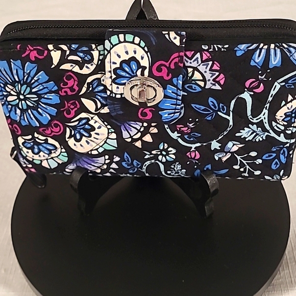 Vera Bradley Wallet Bundle - Picture 3 of 9